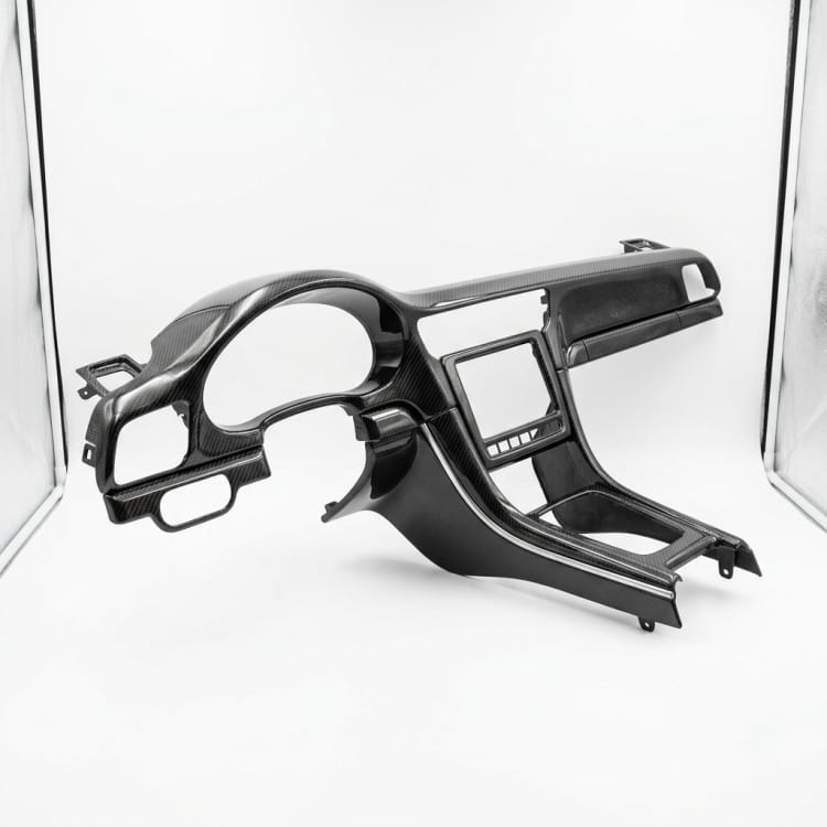 Finitura automobilistica in fibra di carbonio